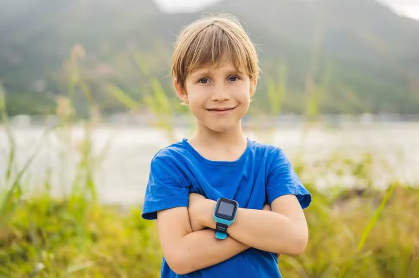 Gps smartwatch for kids