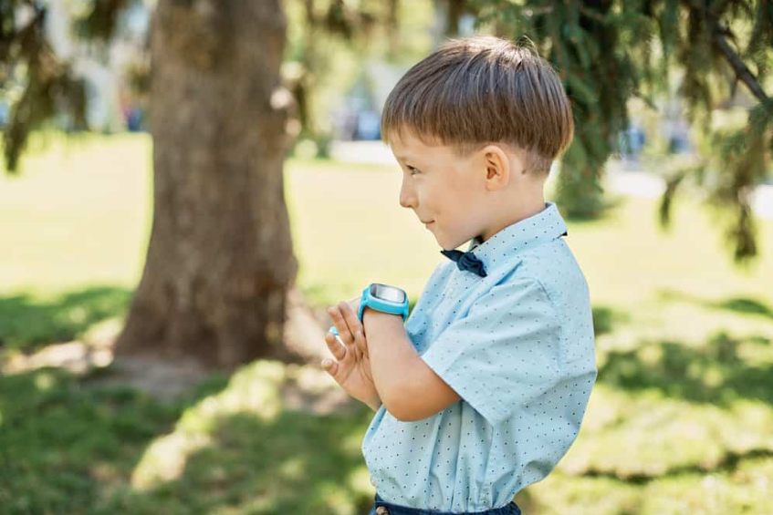 Gps smartwatch for kids